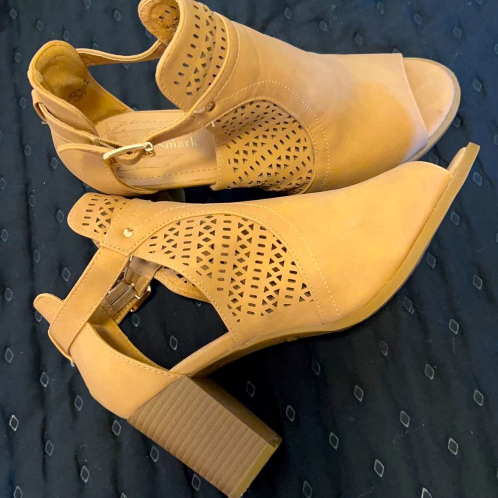Shoes from Bealls outlet